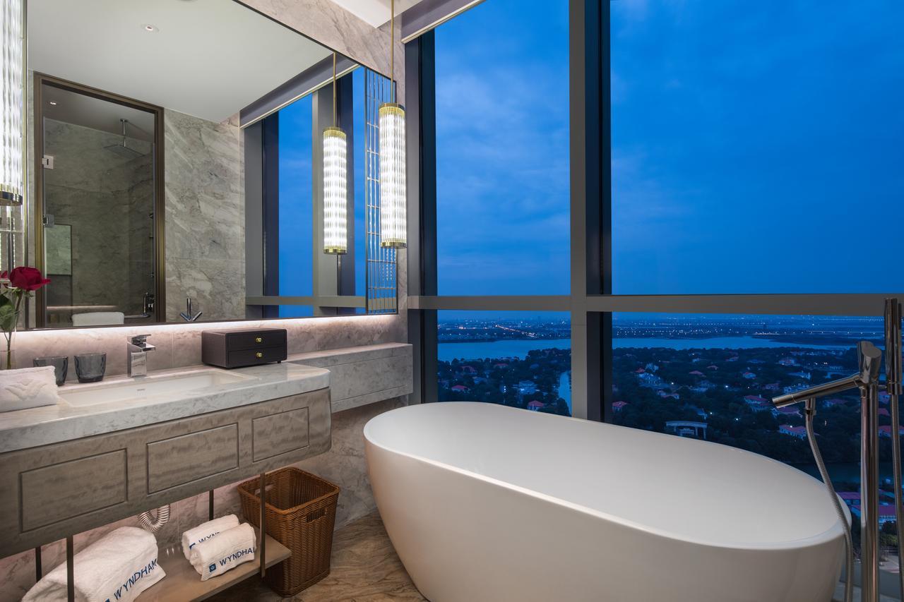Wyndham Grand Suzhou Fenhu Xinta Exterior foto